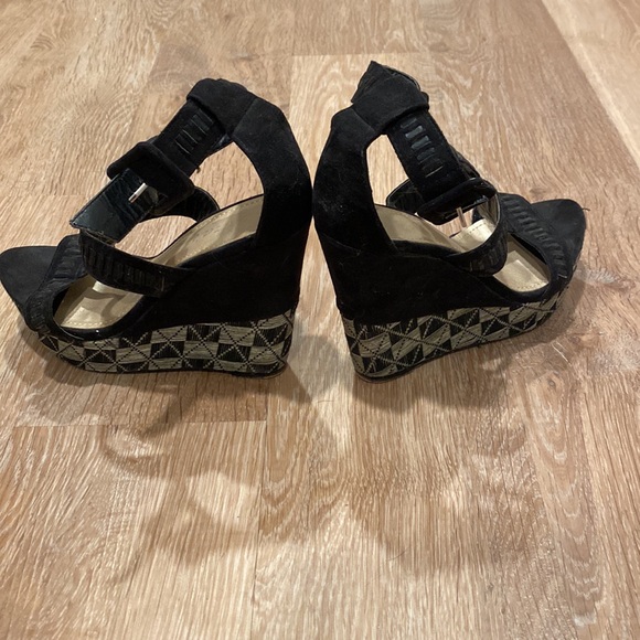 Black Wedges - Picture 5 of 6